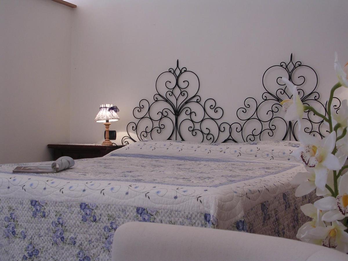 Casa Vacanze Del Pescatore 特拉西梅诺湖畔帕西尼亚诺 外观 照片